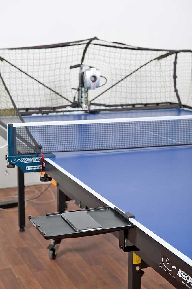 Donic Newgy Robo-pong 3050 XL (with 72 balls coach P40+**)